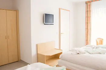 Müller's Haus 2 3*
