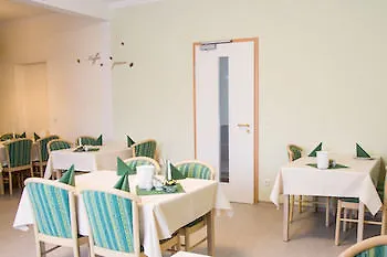 Müller's Haus 2 3*